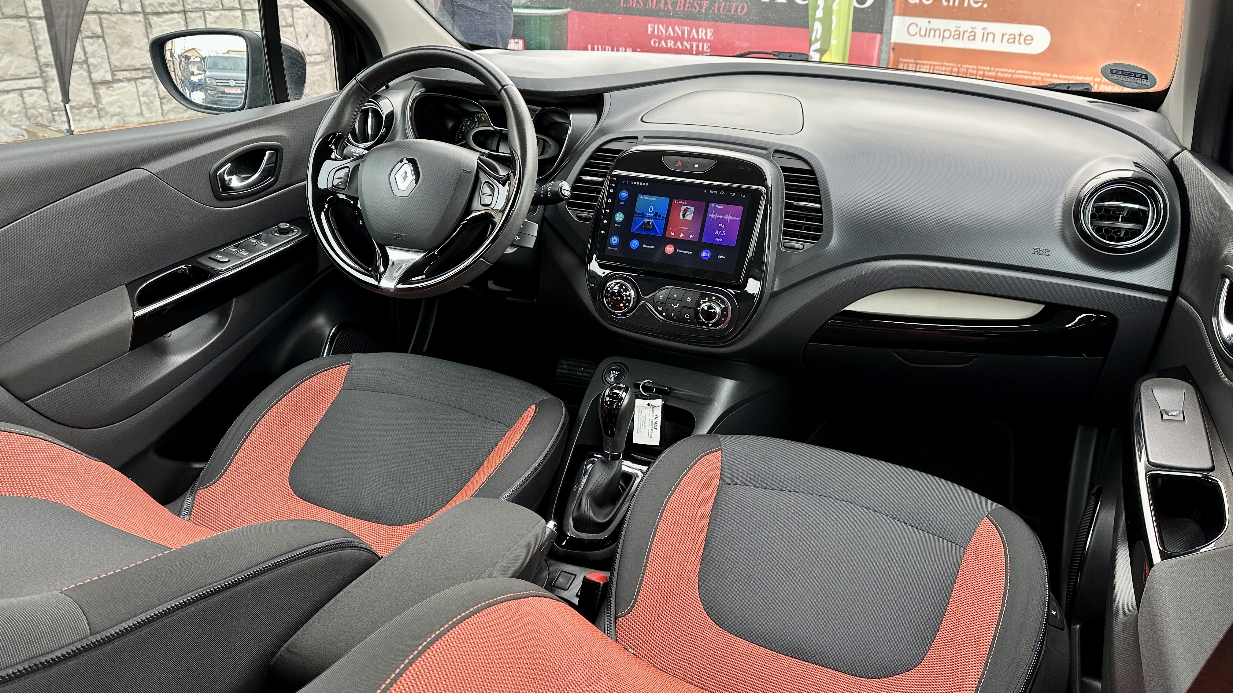 Renault Captur Luxe Edition An 2015 Motor 1.2 TCe Benzina Euro 6 Cutie Automata