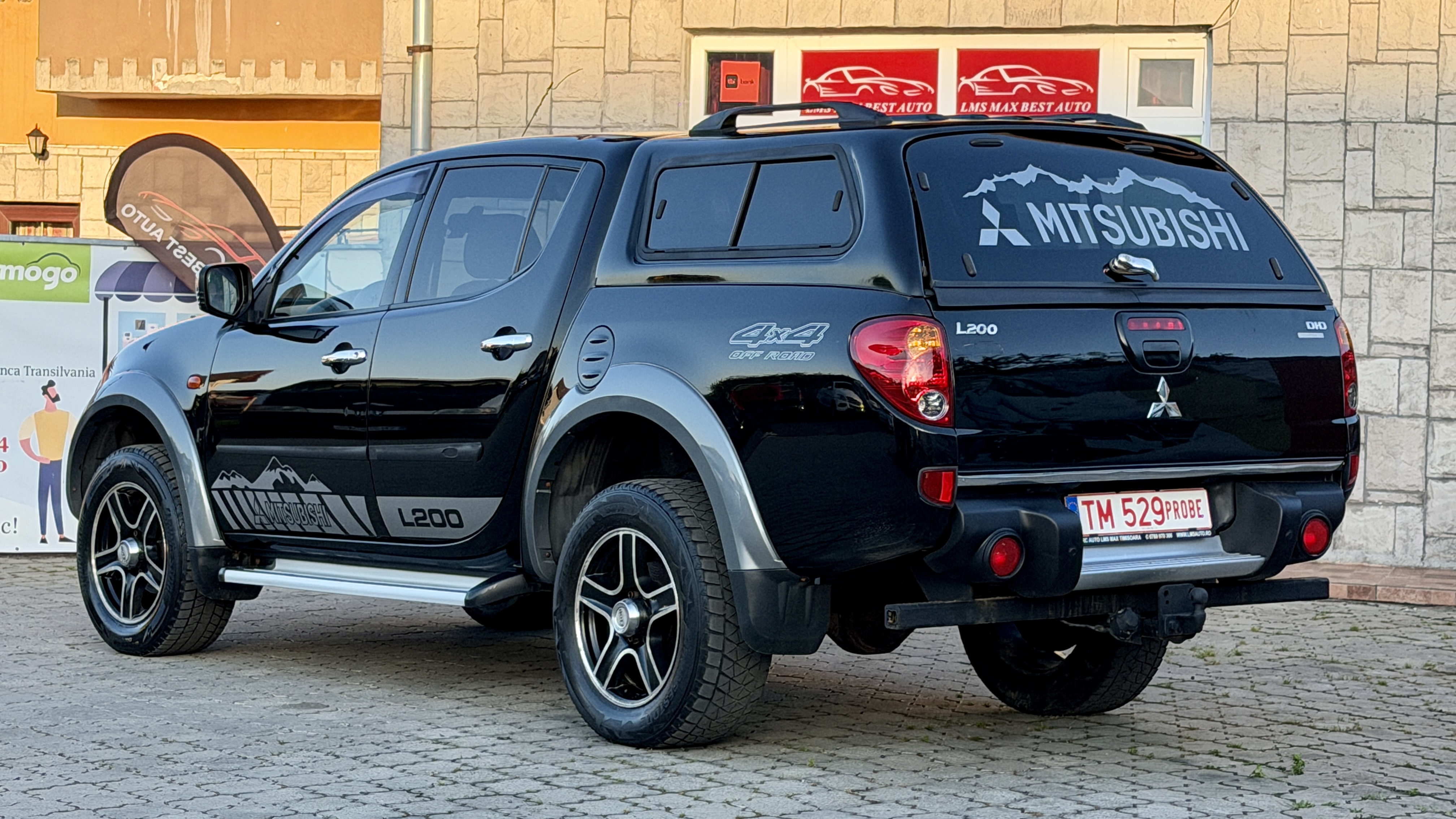 Mitsubishi L200 Black-Edition An 2010 Motor 2.5 DI-D 136 CP 4X4