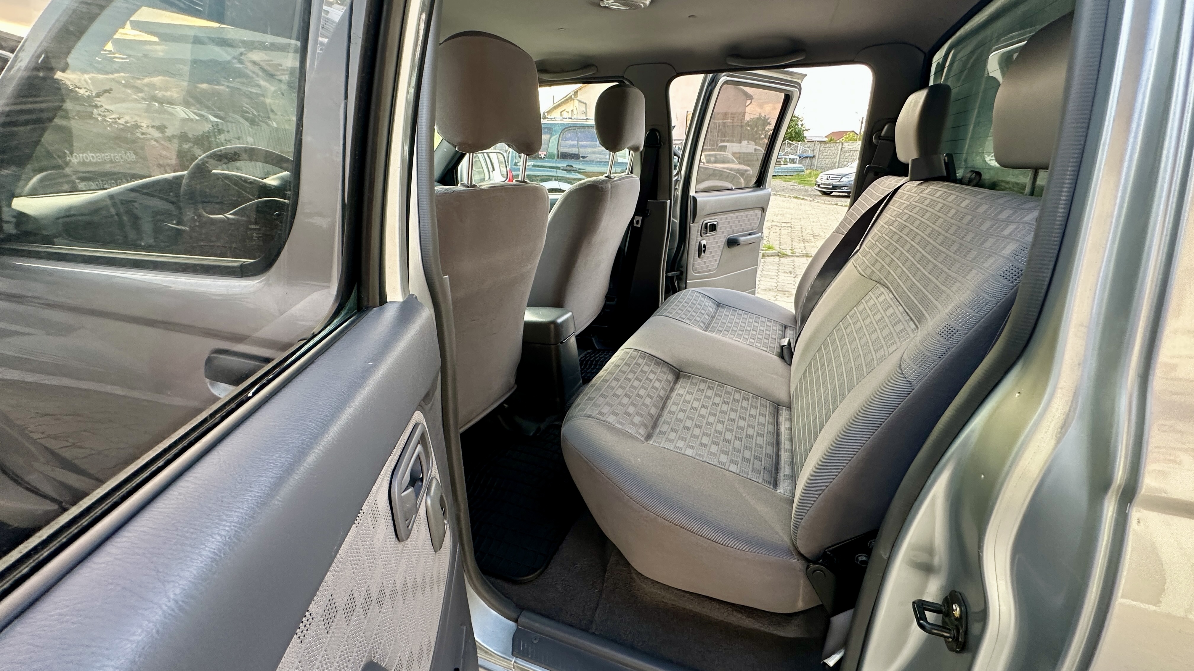 NISSAN NAVARA D22 AN 2005 4x4 2,5 Diesel PickUp