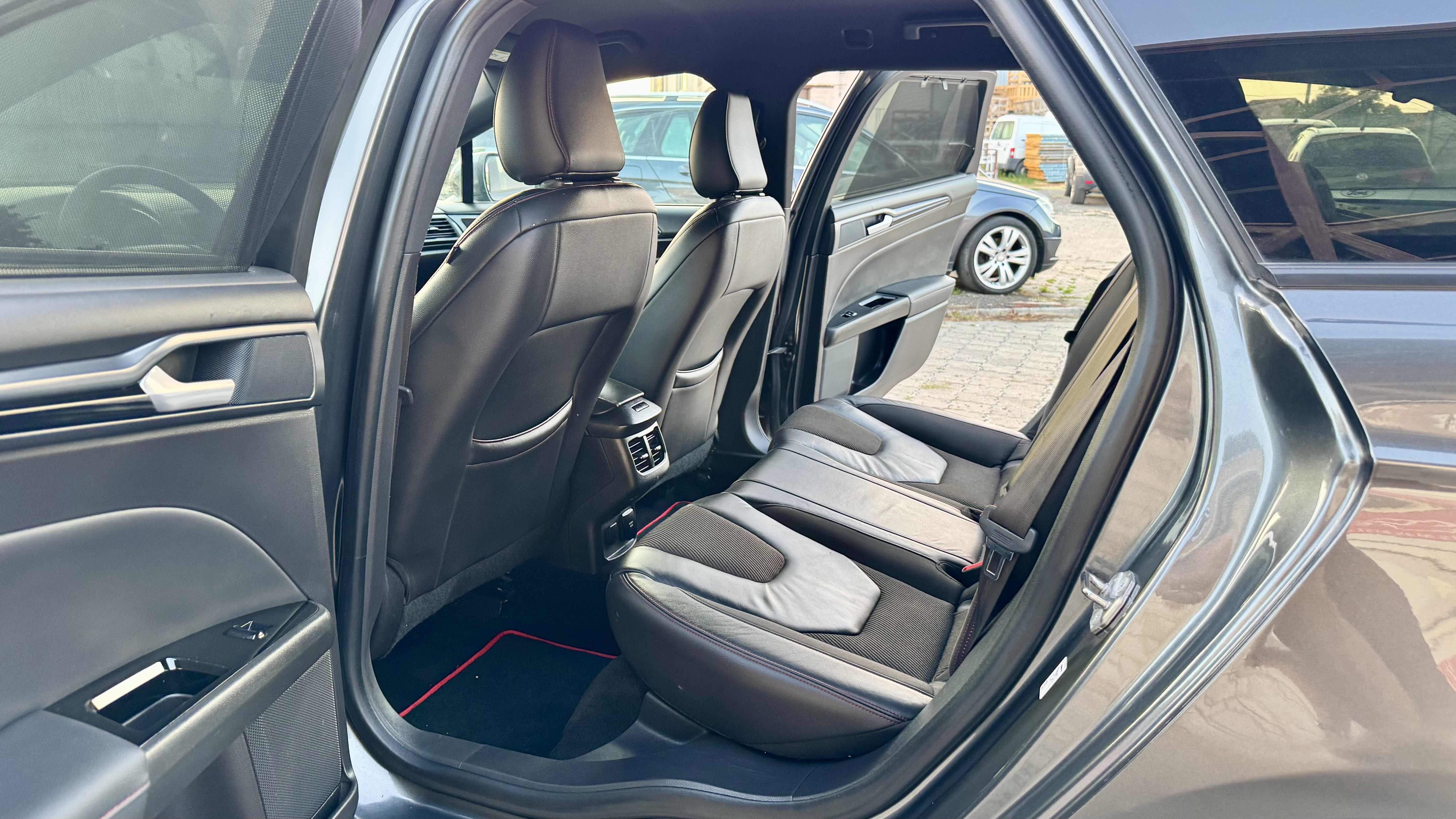 FORD MONDEO ST LINE AN 2019 MOTOR 2.0 TDCI CUTIE AUTOMATA 180 C.P EURO 6