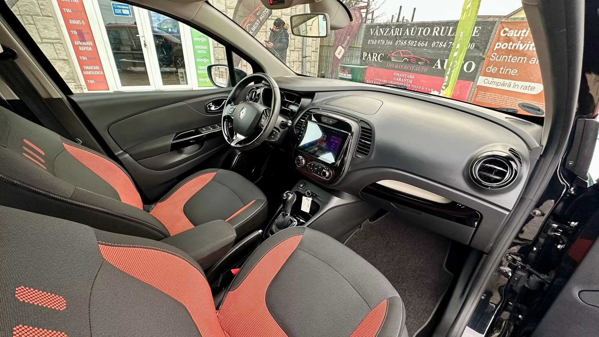 RENAULT CAPTUR LUXE EDITION AN 2015 1,2 Tce BENZINA CUTIE AUTOMATA