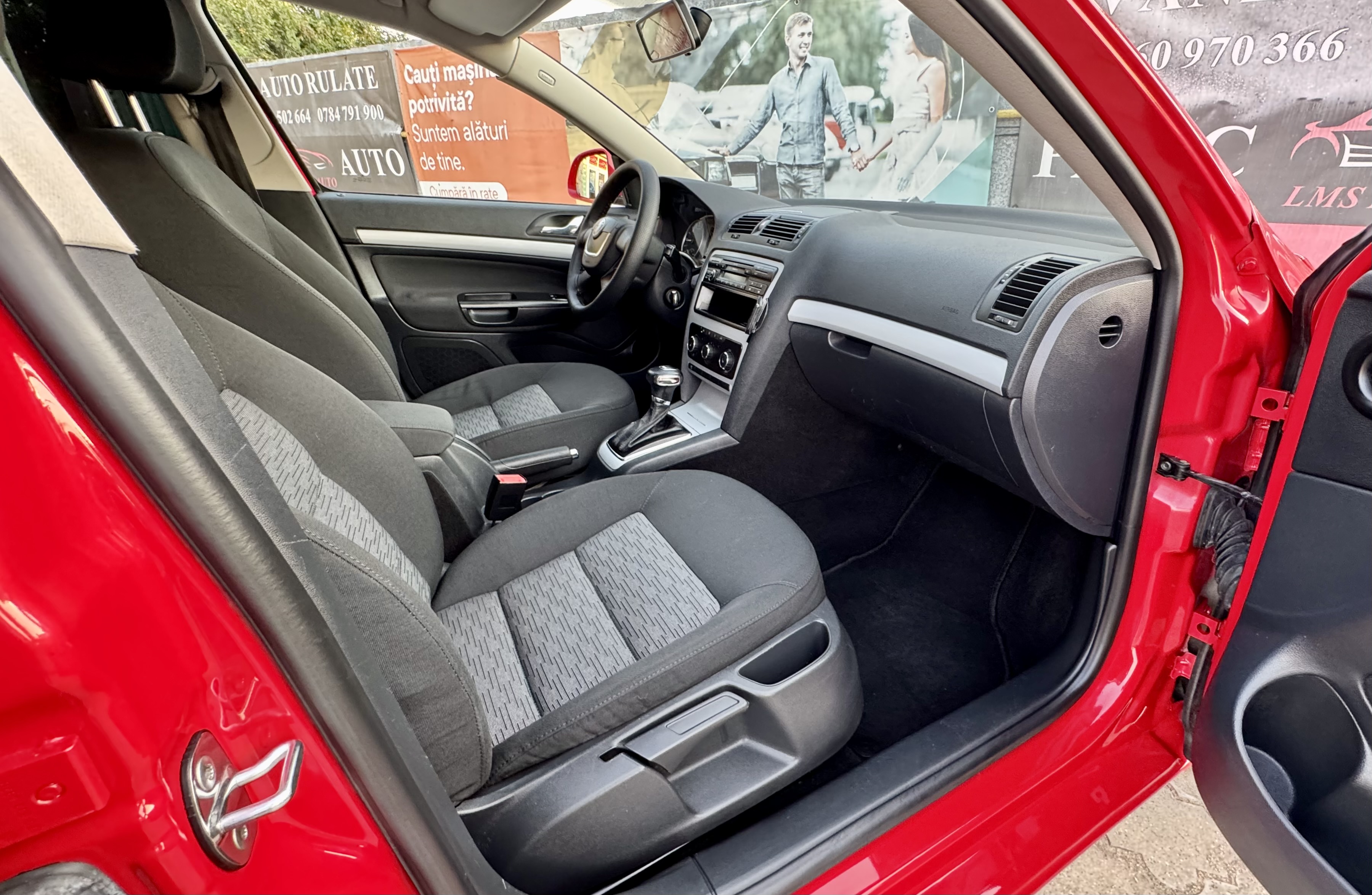 SKODA OCTAVIA 2 FACELIFT CUTIE AUTOMATA 2.0 TDI AN 2010 EURO 5